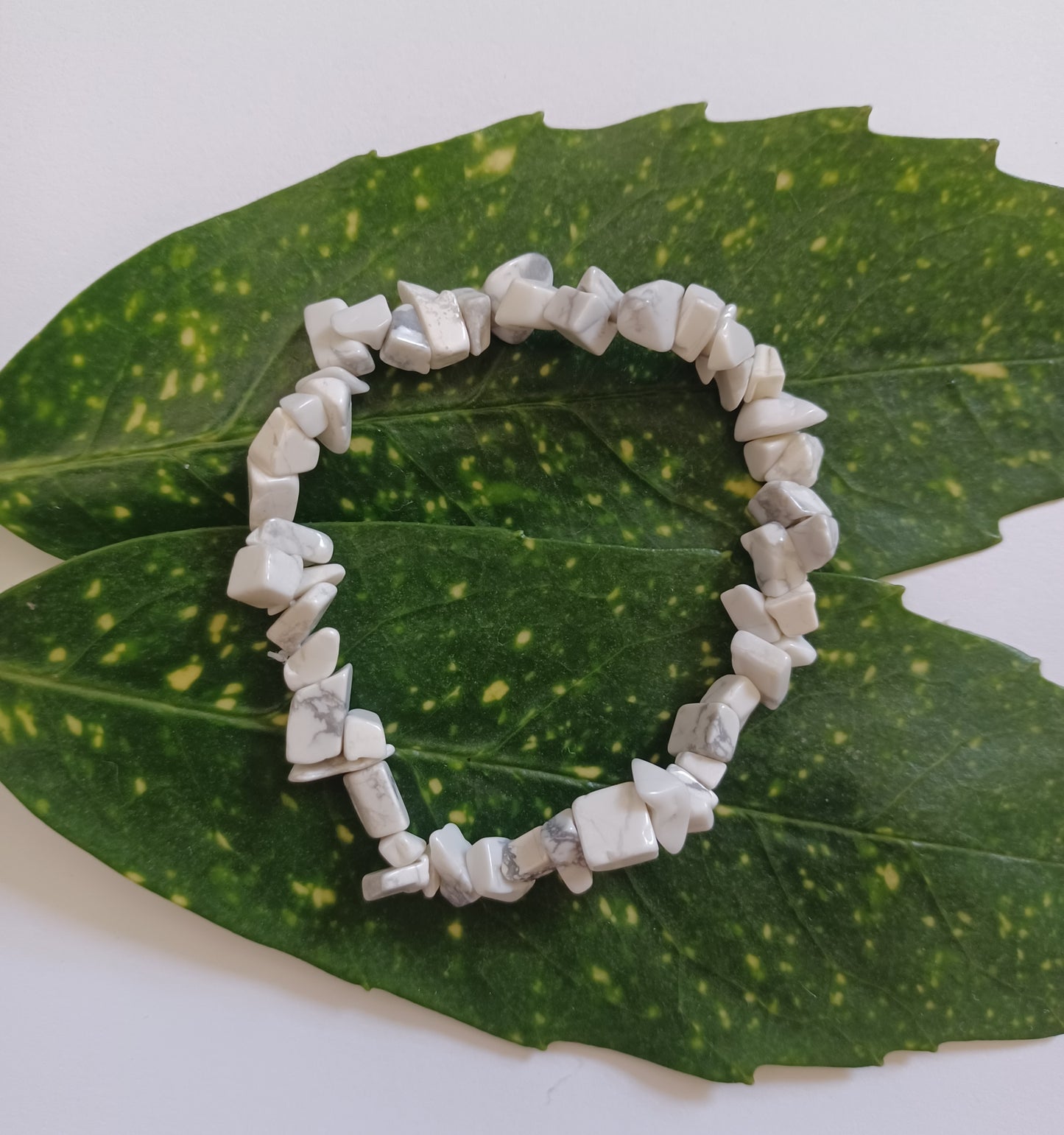 howlite gemstone bracelet